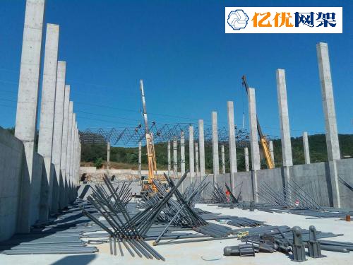 丰镇料棚网架设计